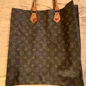 Louis Vuitton Sac Plat Bag